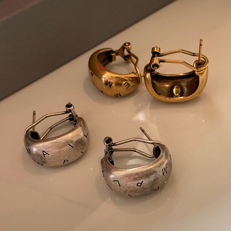 Sculptural Letter Hoop Earrings E010 — detail 1