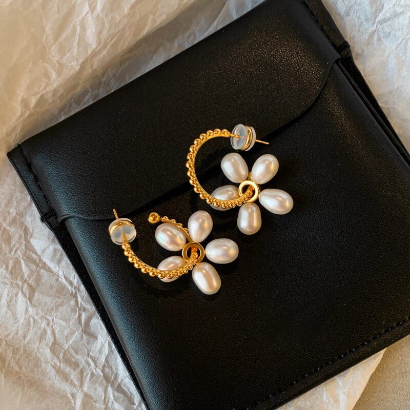 Pearl Floral Hoop Earrings E011 — main photo