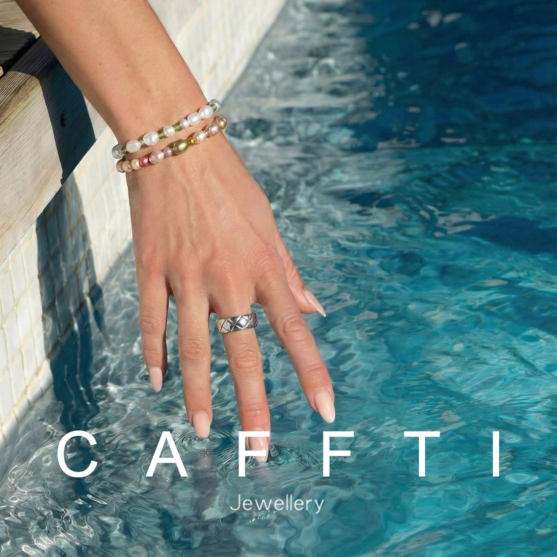 Pearl Bead Bracelet B003 — detail 1