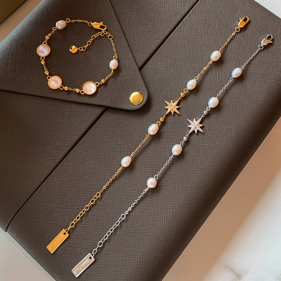 Pearl & Star Charm Bracelet B004 — detail 2