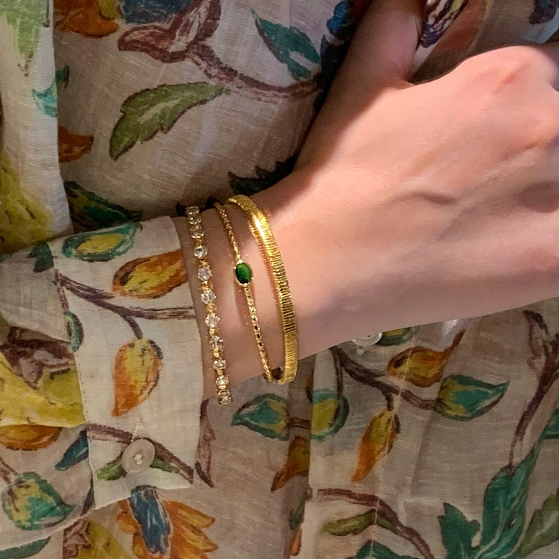 Ribbed Open Bangle B010 — detail 1