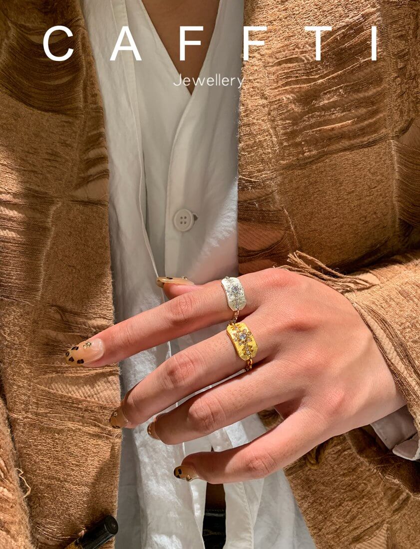 Starburst Signet Ring R001 — detail 1