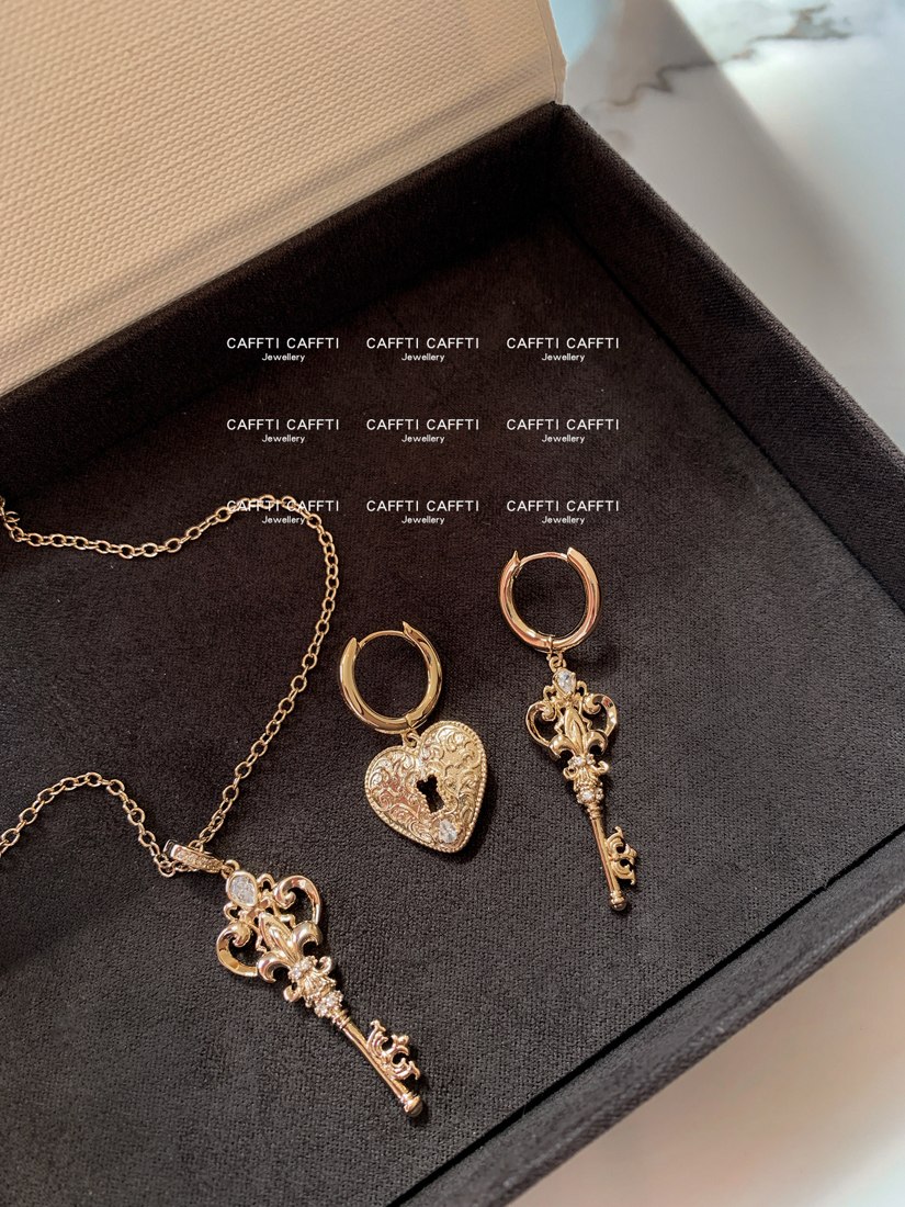 Heart & Key Jewelry Set S002 — detail 2